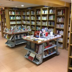 Librairie Générale Gibert Joseph - Littérature- Française, Etrangère, Poésie, Théâtre, Pléiade, Terroir, Voyage, Humour, Témoignage... NEUF & OCCASION ( 42 av des Etats-Unis)