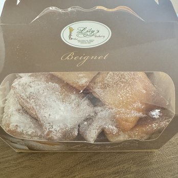 Lily's Bakery - The presentation is great..but so disappointing inside - Bakeries Near Me - Westminster, California Lily's Bakery - The presentation is great..but so disappointing inside - Bakeries Near Me - Westminster, California
