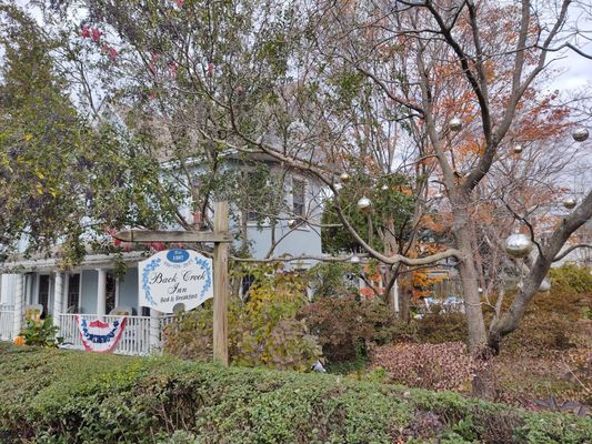 Back Creek Inn by null