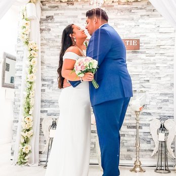 Belles Wedding Chapel - Wedding Chapels Near Me - Santa Clarita, California