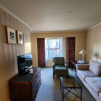 Mayflower Park Hotel