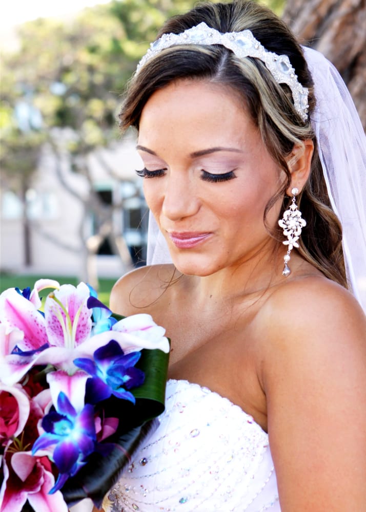Be Amazing Glam Squad Logo