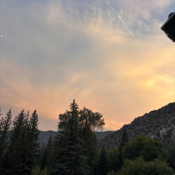 Elk Creek Campground - Campgrounds Near Me - New Castle, Colorado
