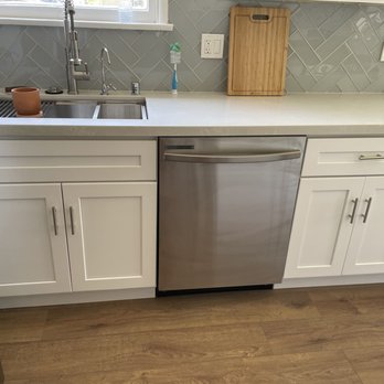 JV Builders & Development - A beautiful new kitchen! - General Contractors Near Me