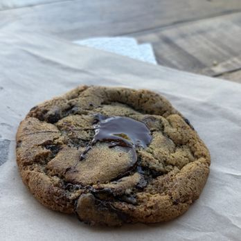 Dolores Deluxe - chocolate chip cookie - Beer, Wine & Spirits Near Me - San Francisco, California