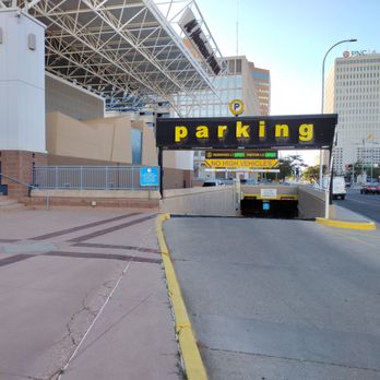 DoubleTree by Hilton Hotel Albuquerque - overflow parking at Albuquerque Civic Plaza underground lot three blocks away - Hotels Near Me - Albuquerque, New Mexico