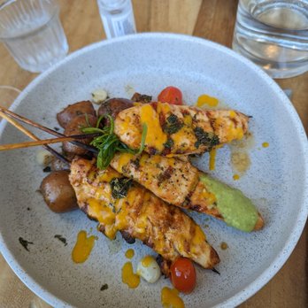 Limón - Chicken skewers with potatoes. The green spicy sauce is hella good. Ask for more - Peruvian Near Me - Oakland, California Limón - Chicken skewers with potatoes. The green spicy sauce is hella good. Ask for more - Peruvian Near Me - Oakland, California