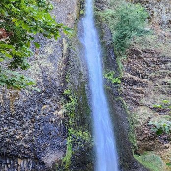 Horsetail Falls - The actual waterfall. - Hiking Near Me - Cascade Locks, Oregon Horsetail Falls - The actual waterfall. - Hiking Near Me - Cascade Locks, Oregon