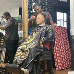 Hampton's Barber Shop