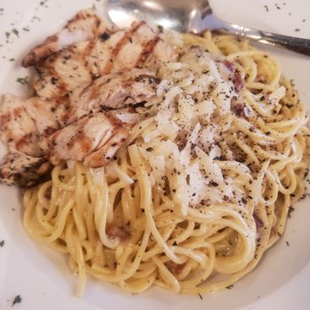 Bacaro Kitchen & Wine Bar - Spaghetti,  I added chicken - Italian Near Me - Houston, Texas