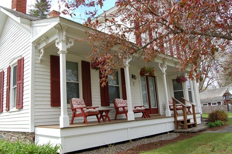 LEON BARKLEY BARKLEY REAL ESTATE 124 Main St, Greenwich, New York