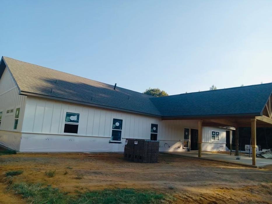 Slide of Buck Horn Roofing