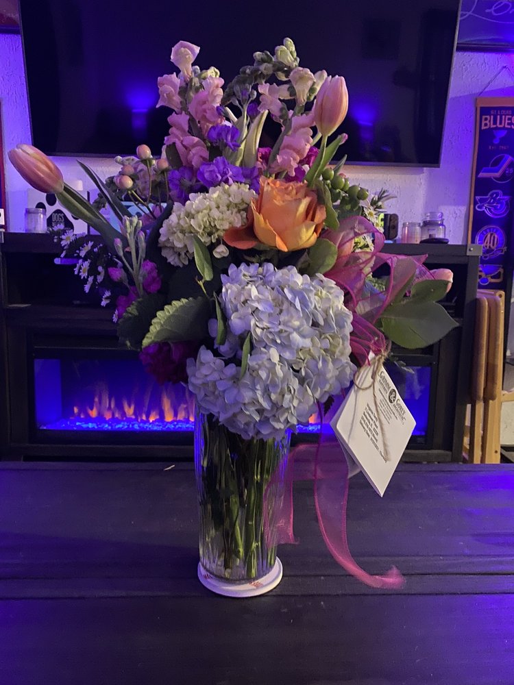 GRIMM & GORLY FLOWERS & GIFTS with reviews Updated September 2024 87 Photos & 32 Reviews