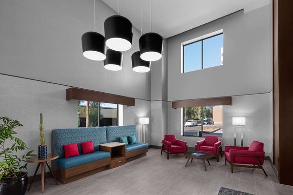 Hampton Inn Phoenix-Biltmore by null