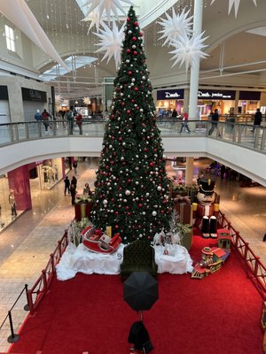 Mershops Galleria at Sunset by null