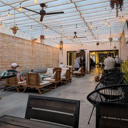 Harland Brewing - Bay Park - Back patio area
