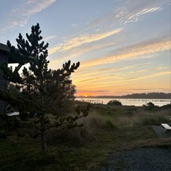 Bay Point Landing - Sunset from the water front cabins