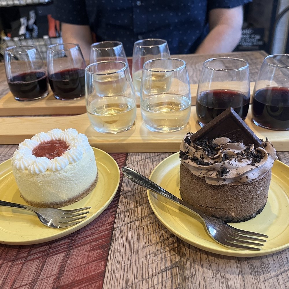 Round Bird Coffee - Coffee & Tea Near Me - Jacksonville Beach, Florida Round Bird Coffee - Coffee & Tea Near Me - Jacksonville Beach, Florida
