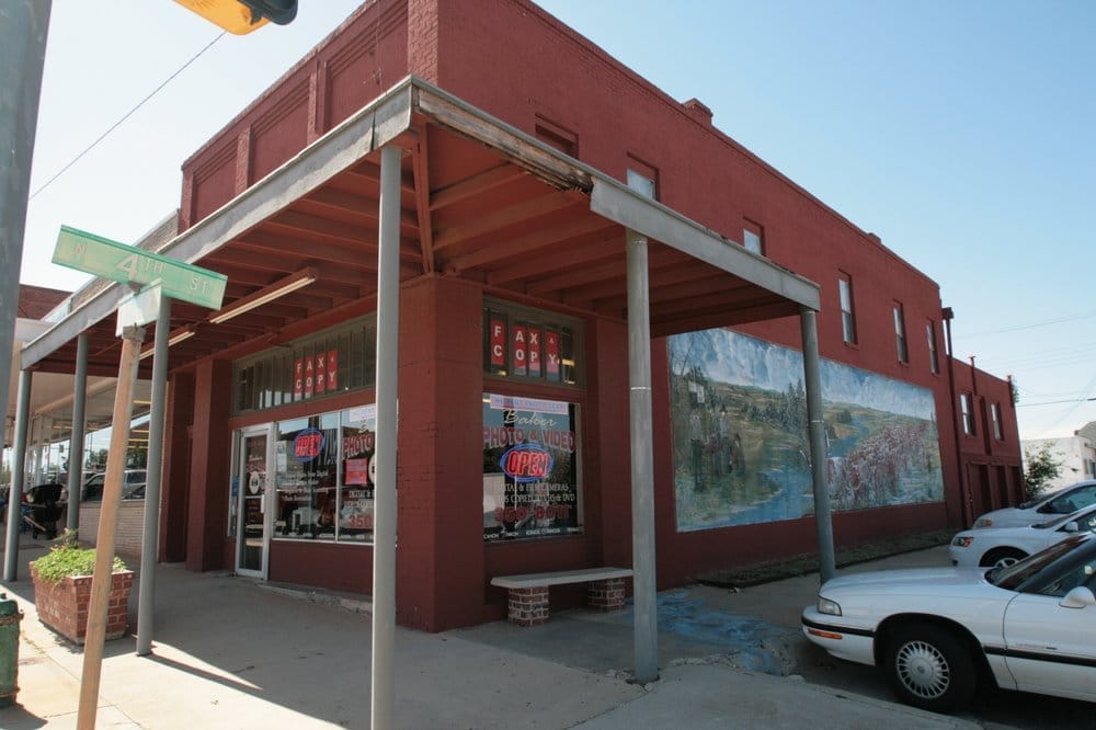 BAKER PHOTO & VIDEO Updated October 2024 18 Reviews 401 W Main St