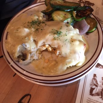 Julian Cafe - Amazing chicken pot pie - Bakeries Near Me - Julian, California