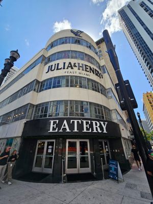 Julia & Henry's by null