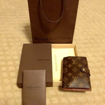 Louis Vuitton - Getting organized with my agenda - Leather Goods Near Me - Costa Mesa, California