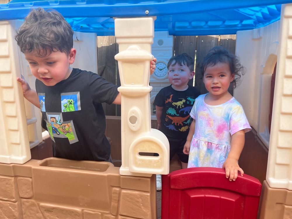 BILINGUAL BUDDIES DAYCARE 9436 N Houston Rosslyn Rd, Houston, Texas