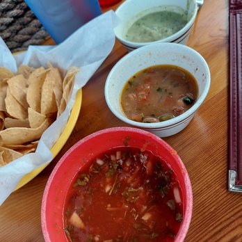 El Jarrito - Red and green sauce, and frijoles come standard with chips - Mexican Near Me - Katy, Texas El Jarrito - Red and green sauce, and frijoles come standard with chips - Mexican Near Me - Katy, Texas