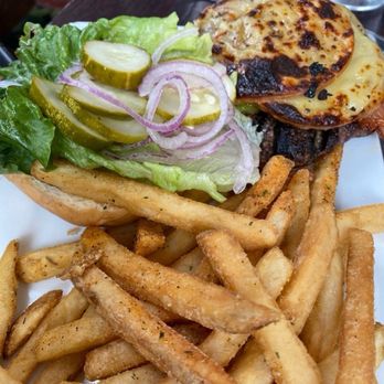 Dillon Dam Brewery - Burger at Dillon Dam Brewery - American Near Me - Dillon, Colorado