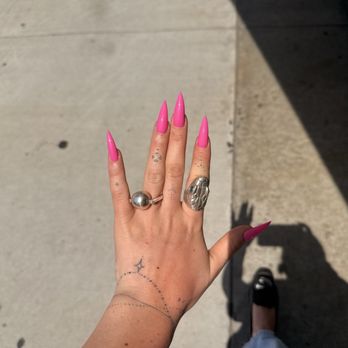 Elle Nails Spa - Nini is a DREAM!!!! So relented and made my nails look amazing!!! - Nail Salons Near Me - Los Angeles, California Elle Nails Spa - Nini is a DREAM!!!! So relented and made my nails look amazing!!! - Nail Salons Near Me - Los Angeles, California