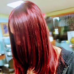Hair Is My Business: Unisex Salon