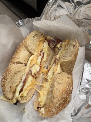 M & O Market & Deli by null