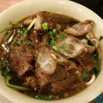 Queen House - #129 beef and tendon noodle soup. $7.99 - Chinese Near Me - Mountain View, California Queen House - #129 beef and tendon noodle soup. $7.99 - Chinese Near Me - Mountain View, California