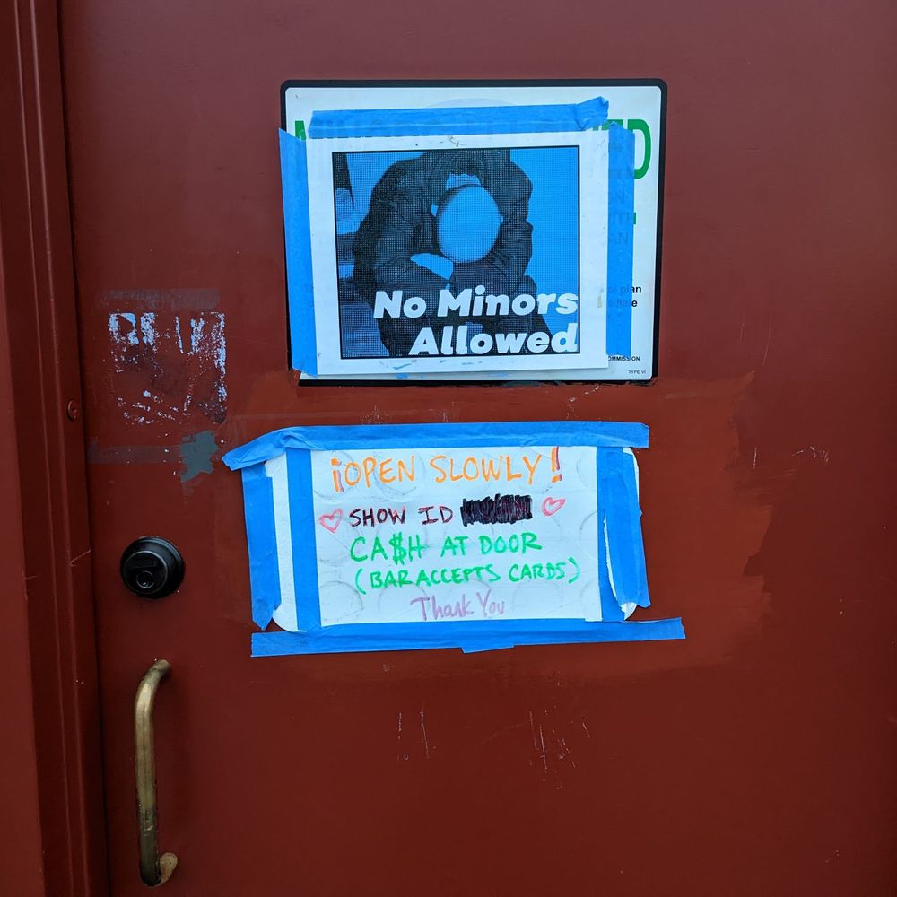 Turn! Turn! Turn! - The most uninviting business entrance I've ever seen - Bars Near Me - Portland, Oregon Turn! Turn! Turn! - The most uninviting business entrance I've ever seen - Bars Near Me - Portland, Oregon