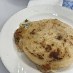 Queso Con Loroco