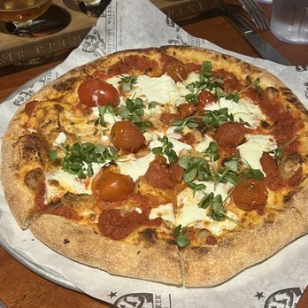 Firestone Walker - Paso Robles - The Brewmaster Pizza - Breweries Near Me - Paso Robles, California