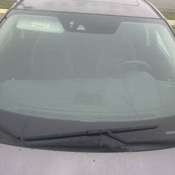 Doctor Auto Glass - Crack on bottom too long to repair - Auto Glass Services Near Me - Arcadia, California Doctor Auto Glass - Crack on bottom too long to repair - Auto Glass Services Near Me - Arcadia, California