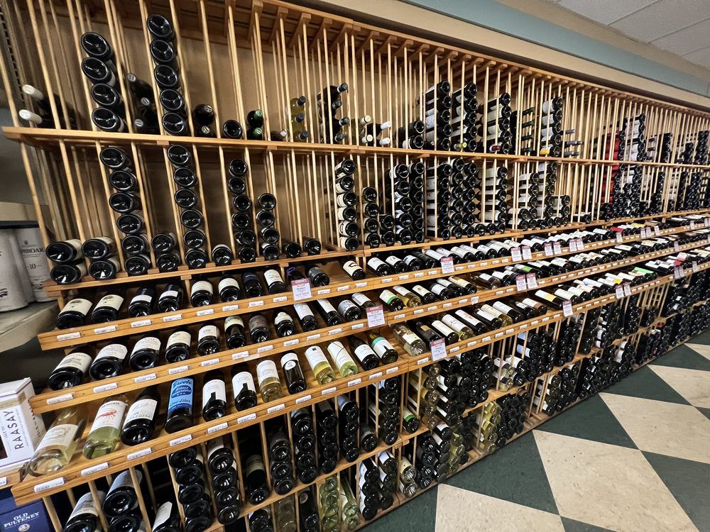GORDON’S FINE WINES & LIQUORS Updated September 2024 72 Photos