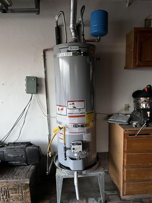 Emergency water heater repair & replacement available 24/7 - Installation of water heaters and tankless all brands Emergency water heater repair & replacement available 24/7 - Installation of water heaters and tankless all brands