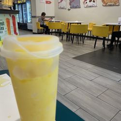 Cha Li - Mango slush and interior.