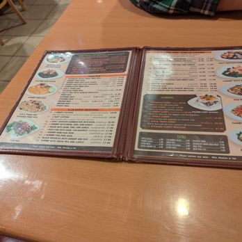 Yai's On Vermont - Thai Near Me - Los Angeles, California
