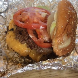 Robert's "regular" bacon cheeseburger.