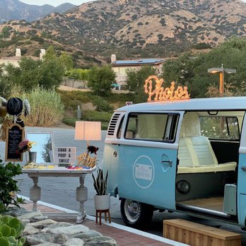 California Booth Bus - Photo Booth Rentals Near Me