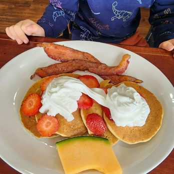 Sunrise Restaurant - Kid's Pancakes - American Near Me - Seattle, Washington