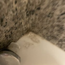 Sleep Inn - Move tub stopper and find yuck!