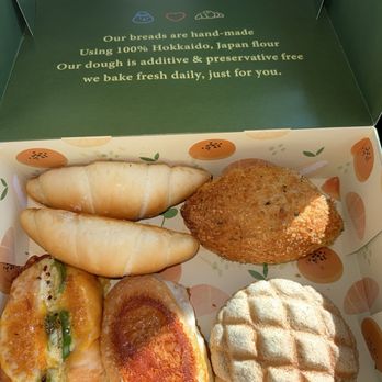 Wa-Iro - Salt bread, earl grey melon pan, japanini, cheese and Jalepeno bread, curry pan - Bakeries Near Me - Pasadena, California
