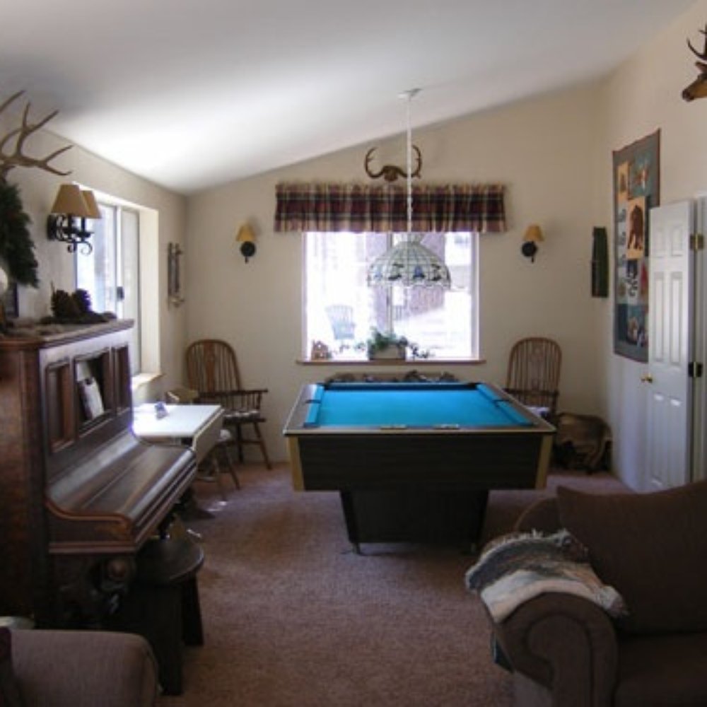 Starvation Flats Ranch - Vacation Rentals Near Me - Big Bear Lake, California Starvation Flats Ranch - Vacation Rentals Near Me - Big Bear Lake, California
