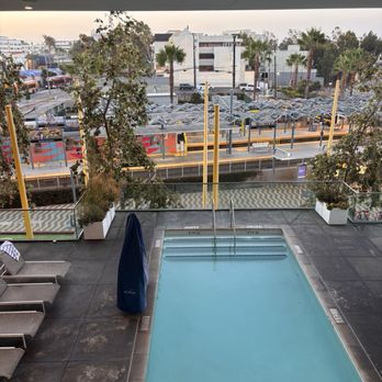 Courtyard by Marriott Santa Monica - Pool overlooking train station - Hotels Near Me - Santa Monica, California