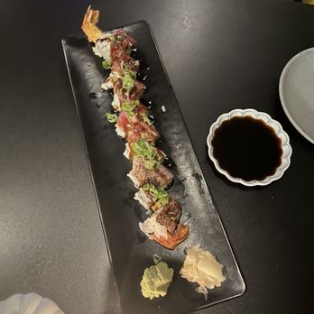 Takara 14 - Onyx Roll - Japanese Near Me - Washington, DC, District of Columbia