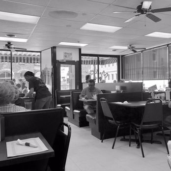 Ma Vic's Corner Cafe - Coffee & Tea Near Me - Marceline, Missouri